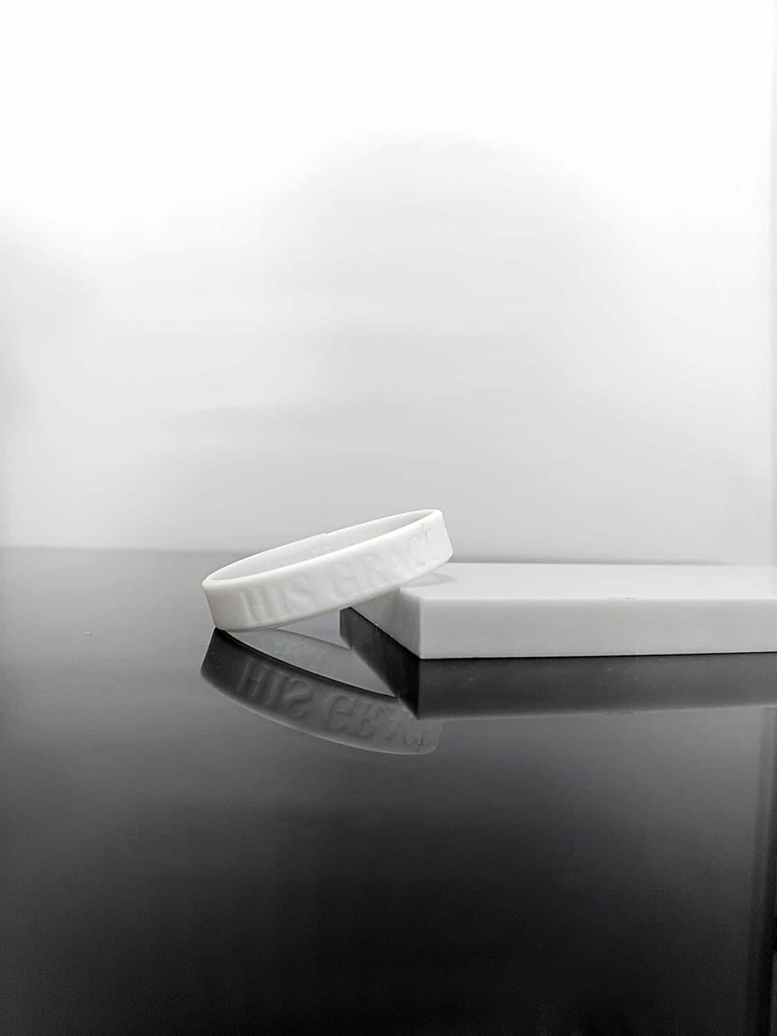 HIS GRACE IS ENOUGH SILICONE BRACELET 19CM - Image 5