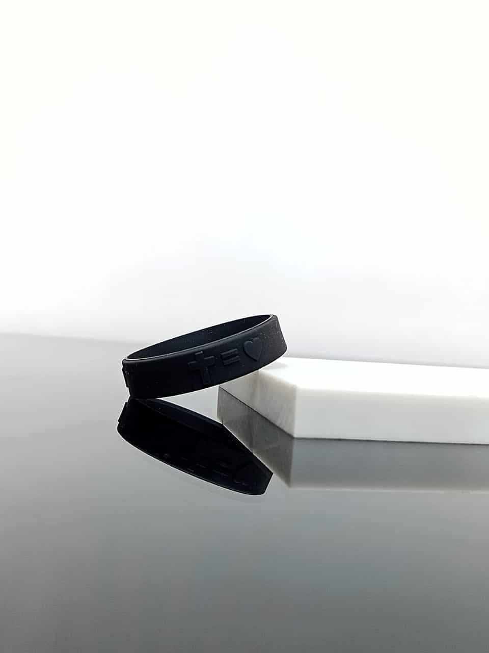 CROSS MULTICOLOR SILICONE BRACELET 19CM - Image 8