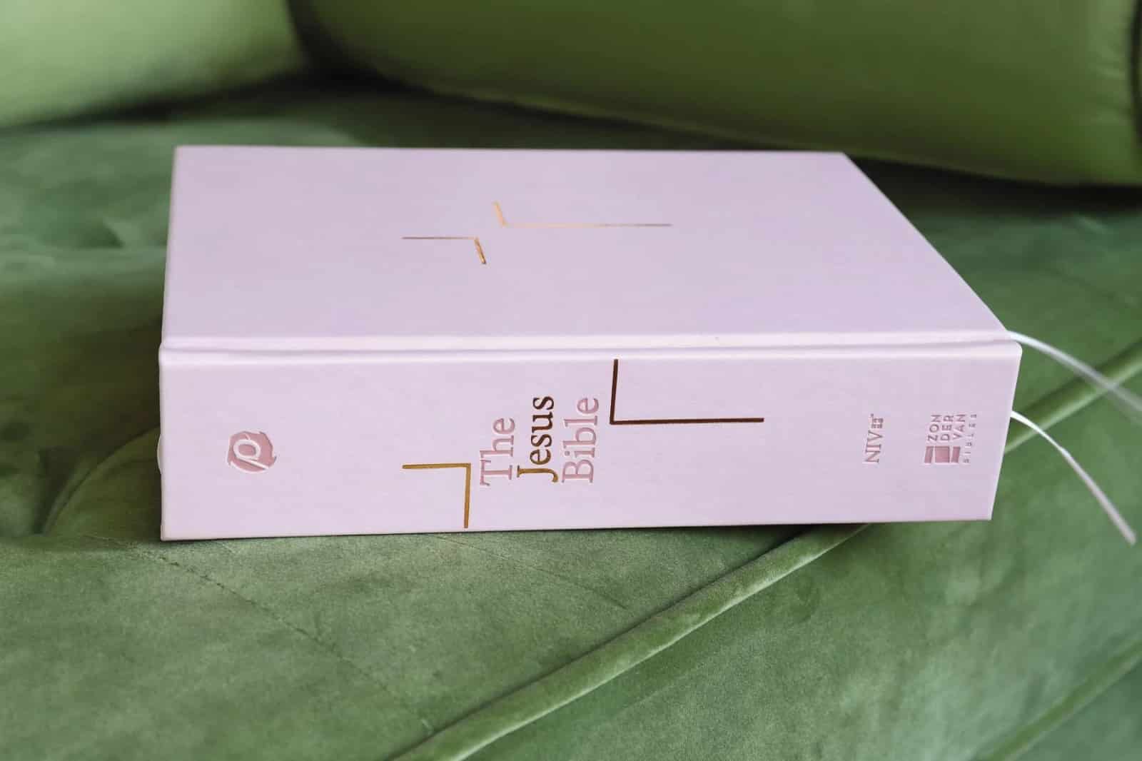 The Jesus Bible, NIV Edition, Comfort Print - Image 5